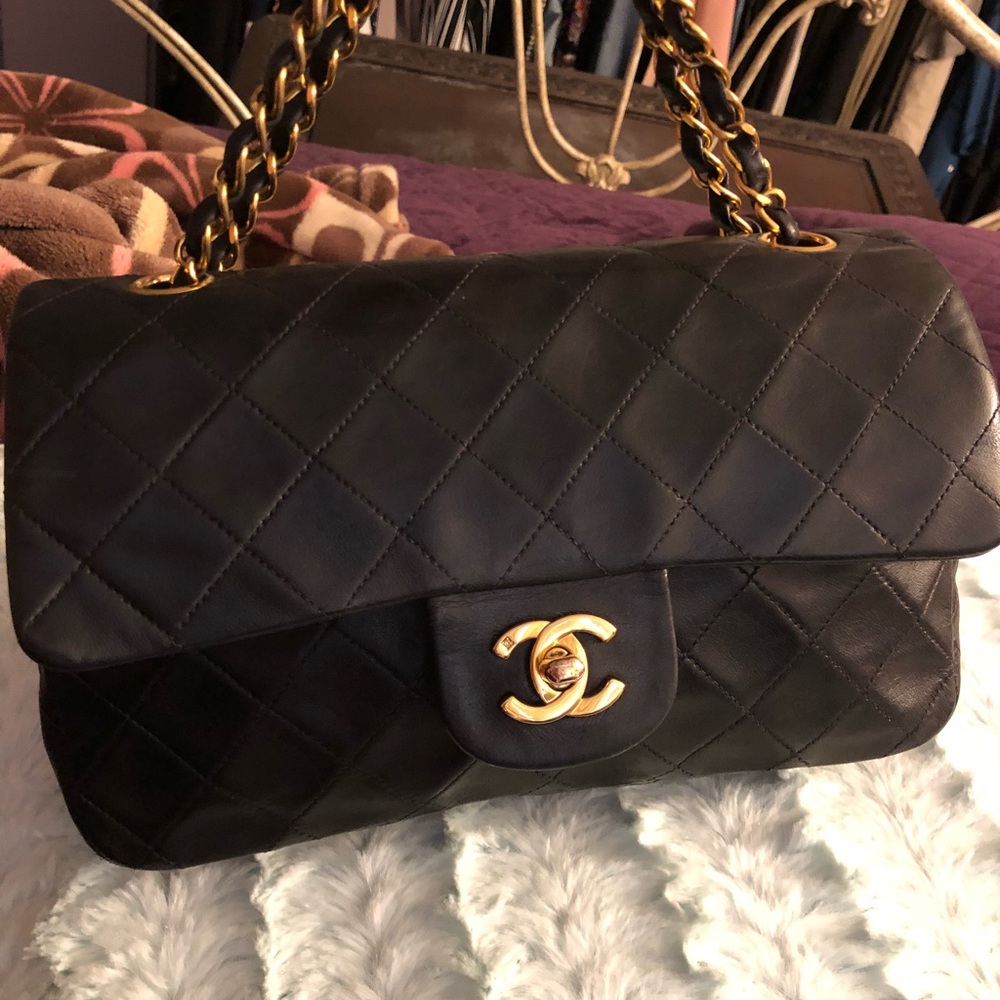 **SOLD** Vintage CHANEL 2.55 small double flap bag